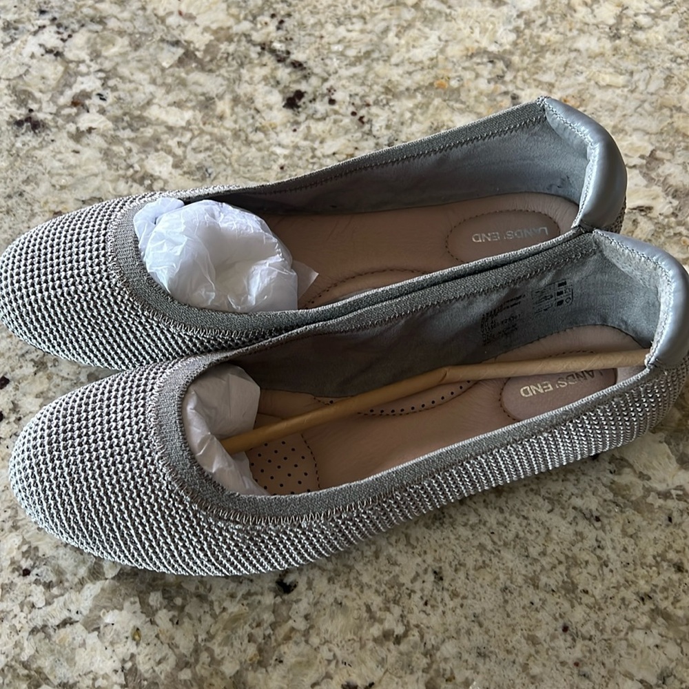 Landsend gray heather knit flats